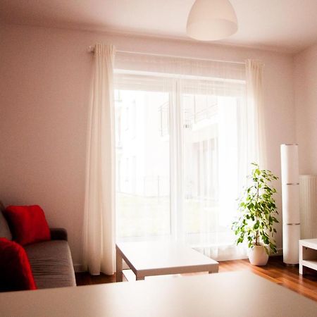 Apartament Rosso Lodź Bagian luar foto