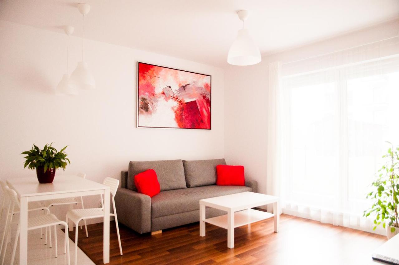 Apartament Rosso Lodź Bagian luar foto