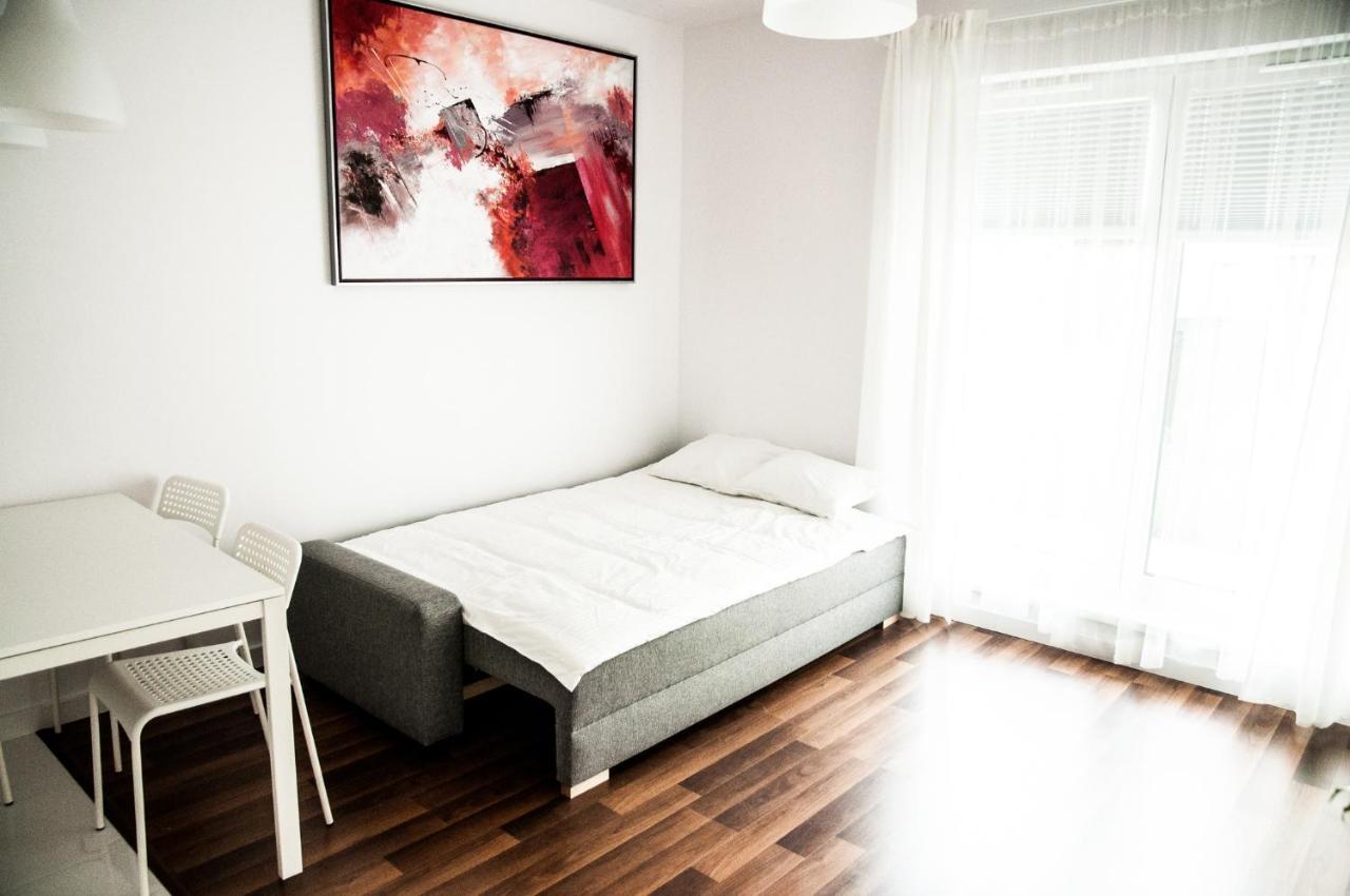 Apartament Rosso Lodź Bagian luar foto